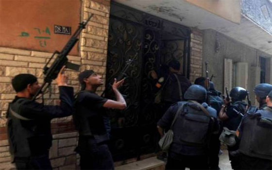   مصر اليوم - وزارة الداخليّة تؤكّد القبض على أحد المتهمين الرئيسين في قضية مبروك