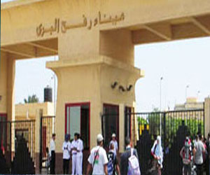   مصر اليوم - إدخال 91 شاحنة مواد بناء إلى قطاع غزة