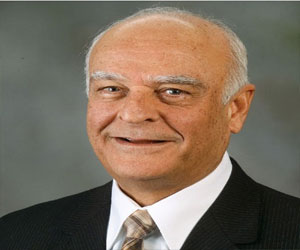 مصر اليوم - تكريم البرفيسور علي نايفه الحائز على جائزة بنيامين فرانكلين