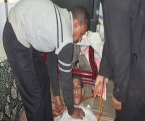   مصر اليوم - عاطل يذبح بائع خضار بسبب علاقته بزوجته