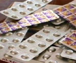   مصر اليوم - القبض على سيدة بحوزتها حشيش وأقراص مُخدرة في مطروح