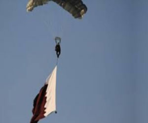   مصر اليوم - المنتخب القطري للقفز بالمظلات يشارك في بطولة دبي الدولية