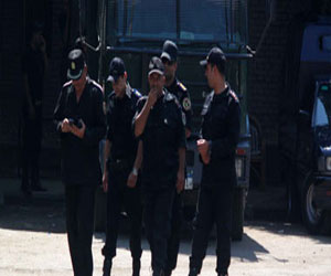   مصر اليوم - جهود أمنية لضبط 3 مساجين هربوا من سجن الكوثر في سوهاج