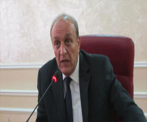 مصر اليوم - محافظ مطروح يحيل رئيس حي شرق للتحقيق