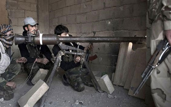   مصر اليوم - المرصد السّوري يؤكّد مقتل 3 من الكتائب في اشتباكات مع الحكومة وحزب الله في النّبك