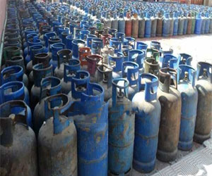   مصر اليوم - محافظ مطروح: إحالة مسؤولي مصنع تعبئة أسطوانات الغاز للنِّيابة