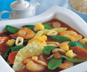   مصر اليوم - القريدس والكالاماري المقلية