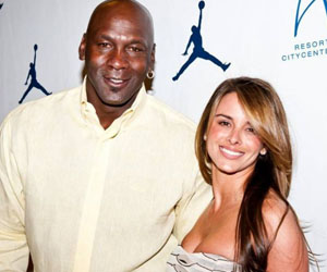   مصر اليوم - مايكل جوردن وزوجته ايفات بريتو ينتظران طفلهما الأول