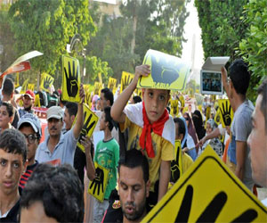   مصر اليوم - قوات الأمن تفرق مظاهرة للإخوان المسلمين في الإسكندرية