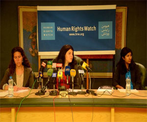   مصر اليوم - رايتس ووتش تتهم الجيش المصري باحتجاز 5 من مساعدي مرسي قسرًا