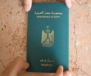   مصر اليوم - ضبط 360 مصريًا يحملون تأشيرات مزورة في مطار مصراتة الليبي