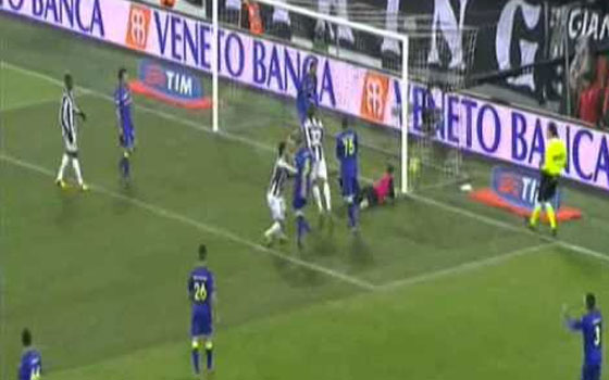   مصر اليوم - فريق يوفنتوس يَفُكّ شفرة دفاع أودينيزي بهدف قاتل ماركة الصاعقة ليورينتي