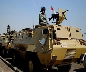   مصر اليوم - مقاتلةٌ مصريّة تدمرُ سيارة لمسلحيّن في سيناء