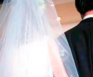   مصر اليوم - يمنى يفجر قنبلة فى عرس ليعبر عن فرحته فيصيب نفسه و12 آخرين