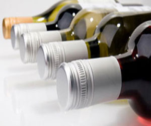   مصر اليوم - مباحث سيوة تحبط تهريب 24 ألف عبوة بيرة إلى ليبيا