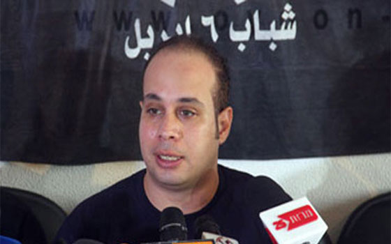   مصر اليوم - حبسُ أحمد ماهر 4 أيامٍ بتهمةِ التظاهرِ دون إخطارٍ و التعدّي على أفرادِ الأمن