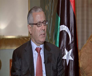   مصر اليوم - زيدان يبحث مع قيادات الجيش في بنغازي الأوضاع الأمنية بالمدينة