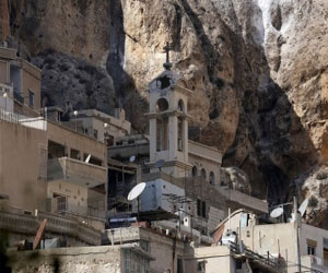   مصر اليوم - الجيش السوري الحر يؤكد أنَّ راهبات دير معلولا بخير وأمان