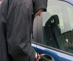   مصر اليوم - ضبط تشكيل عصابي تخصص في سرقة السيارات في الإسكندرية