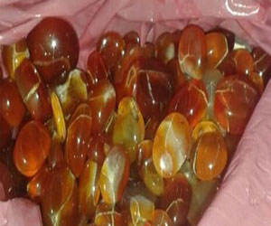   مصر اليوم - ضبط محاولة تهريب أحجار كريمة وساعات مع يمني بمطار القاهرة