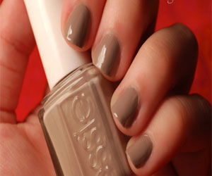 مصر اليوم - المناكير الإسلامي و استخدامه