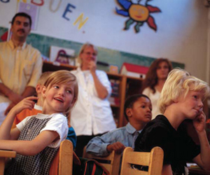   مصر اليوم - الخدمات الاجتماعية في الدنمارك توقظ التلاميذ المتغيبين عن المدرسة