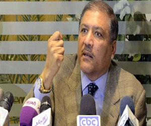   مصر اليوم - عفت السادات يؤيد فتح تحقيقات مع النشطاء السياسيّين