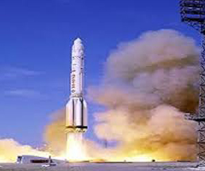   مصر اليوم - سبايس إكس تنجز أول عملية إطلاق تجارية إلى الفضاء