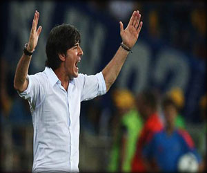   مصر اليوم - لوف يرفض التصويت على جائزة الكرة الذهبية تجنبًا للإحراج