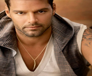   مصر اليوم - المطرب ريكي مارتن يترك الغناء ويتجه إلى تأليف القصص