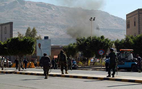   مصر اليوم - تنظيم القاعدة يتبنى الهجوم على مقر وزارة الدفاع اليمنيّة