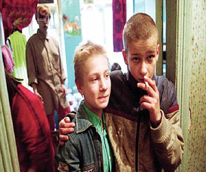   مصر اليوم - أطفال بسن 11 عامًا يُدخنون كل يوم في بريطانيا