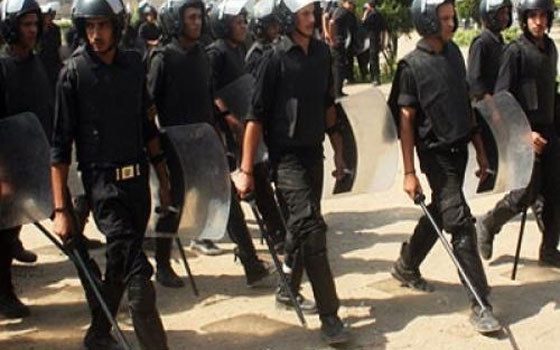   مصر اليوم - ضبط 94 سلاح ناري و 290 كيلو حشيش و إعادة 18 سيارة مسروقة