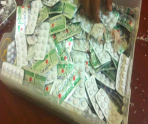   مصر اليوم - ضبط عاطل بحوزته سلاح ناري و100 قرص مخدر في المطرية