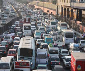   مصر اليوم - تعطُّل كوبري بركة السَّبع يسبِّب شللا مروريًّا