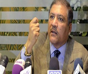   مصر اليوم - السادات يستنكر مطالب تعديل قانون التظاهر