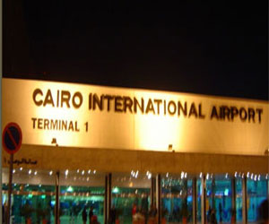   مصر اليوم - ضبط راكب حاول تهريب 40 كجم شعرا مستعارًا