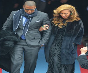   مصر اليوم - بيونسيه تتأنق بالفرو على الرغم من حميتها النباتية