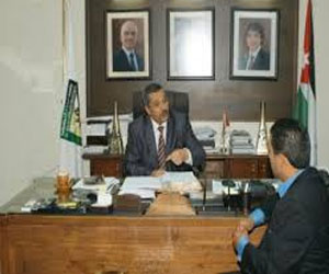   مصر اليوم - رئيس جامعة البلقاء يستقبل وفدًا صينيًا في الأردن