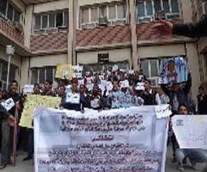   مصر اليوم - طُلاب هندسة أسيوط يُواصلون إضرابهم لليوم الثاني