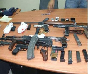   مصر اليوم - ضبط أسلحة نارية ومخدرات ومواد تموينية في حملات موسعة في الفيوم