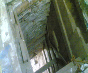   مصر اليوم - ضبط 6 أشخاص للتنقيب عن الآثار في منزل شرق مدينة اسوان