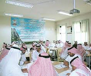   مصر اليوم - تعليم عسير ينظم برنامجًا تدريبيًا لإعداد مدربي الروبوت