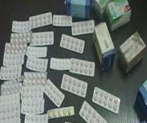   مصر اليوم - ضبط 460 قرصًا مخدرًا بحوزة عاطلين بمدينة إدفو