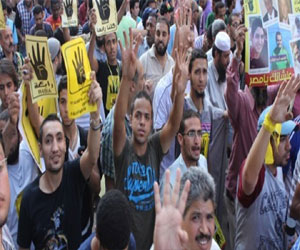   مصر اليوم - أمن المنيا يفرق مسيرة لطلاب الإخوان بعد قطعهم للطريق الزراعي