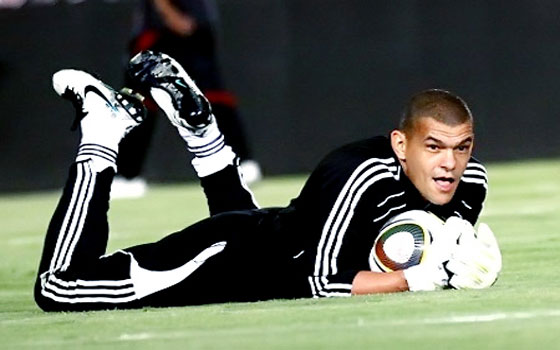   مصر اليوم - لاعبو الزمالك مستاءون من تصرفات عبدالواحدالسيد وأحمد سمير