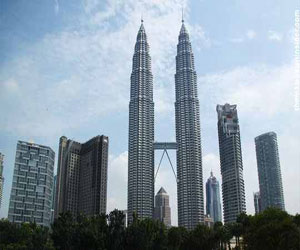   مصر اليوم - حجم تجارة ماليزيا يرتفع خلال أكتوبر 2013