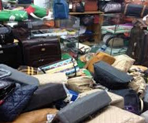   مصر اليوم - وزارة التجارة تضبط حقائب وساعات مقلدة معدّة للبيع في جدة