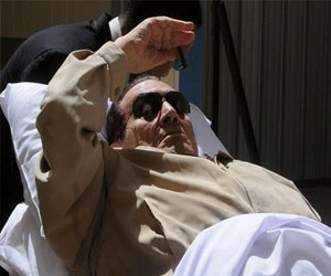   مصر اليوم - بطرس غالي يحمِّل مبارك مسؤولية أوضاع البلاد