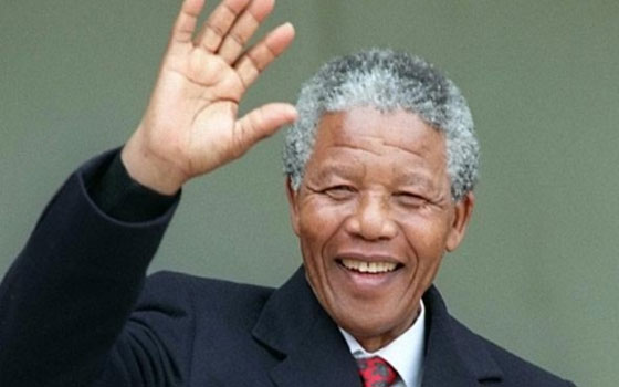   مصر اليوم - الداعية عائض القرني يكشف عن دعوته مانديلا إلى الإسلام